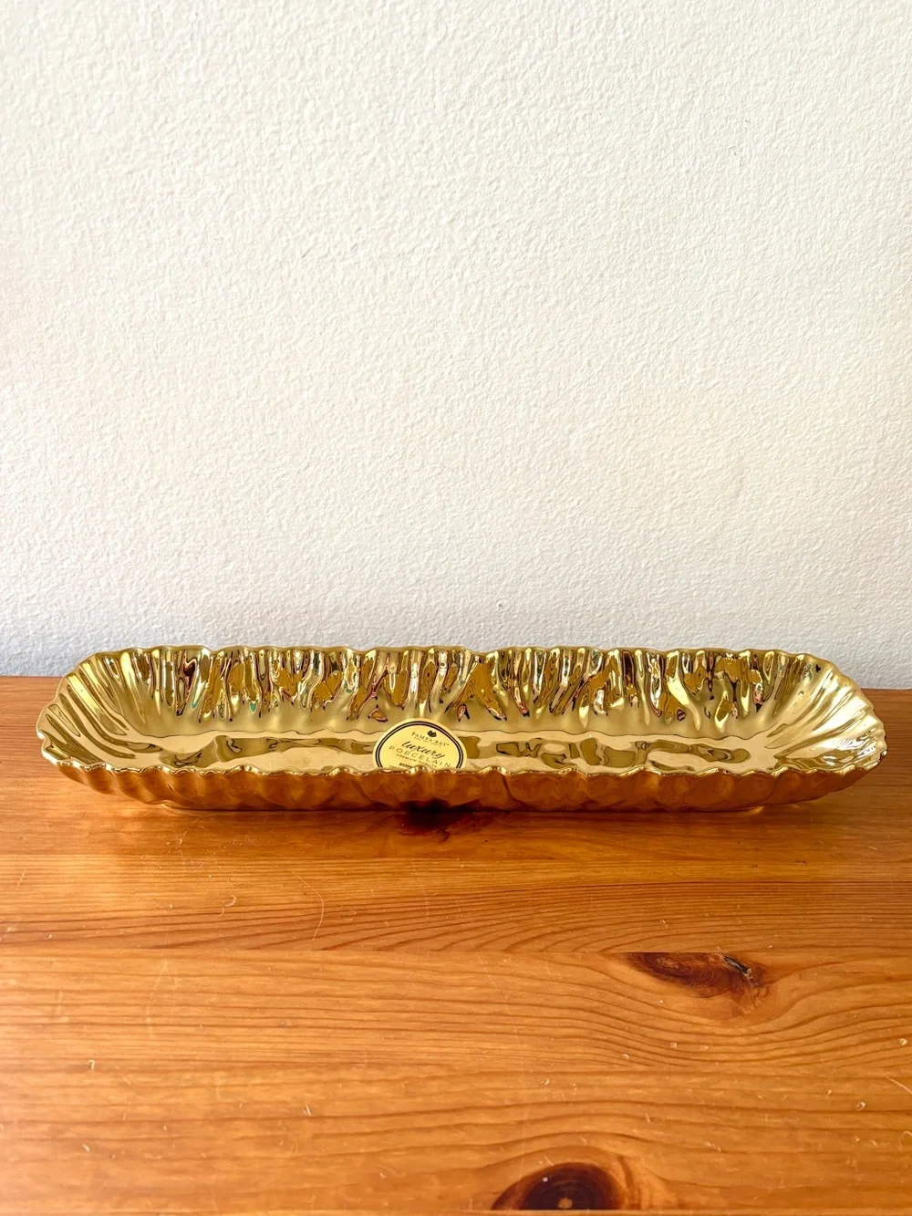 metallic gold finish porcelain cracker tray NWT